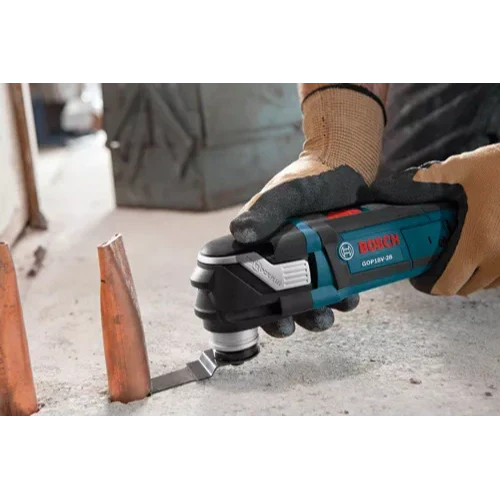 BOSCH GOP18V-28N12 Starlock 18V Cordless Brushless Variable 3-Piece Oscillating Multi-Tool Kit