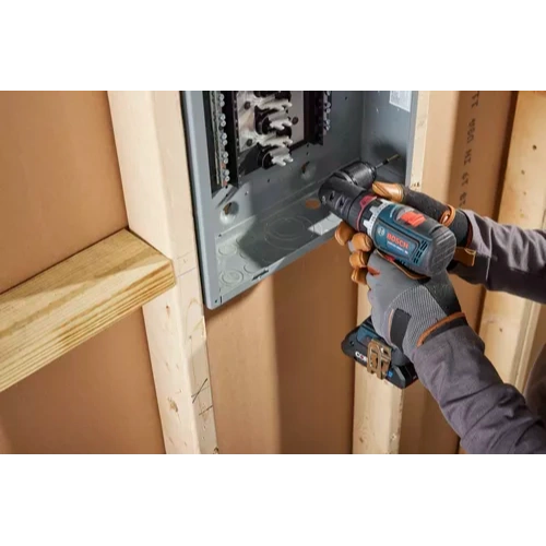 BOSCH GSR18V-800FCB24 18V Drill/Driver with 5-In-1 Flexiclick® System and (2) CORE18V® 4 Ah Advanced Power Battery