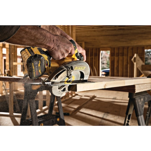 DEWALT DCS578B 60V MAX* 7-1/4 in. Brushless Circular Saw With Electronic Brake (Tool Only)