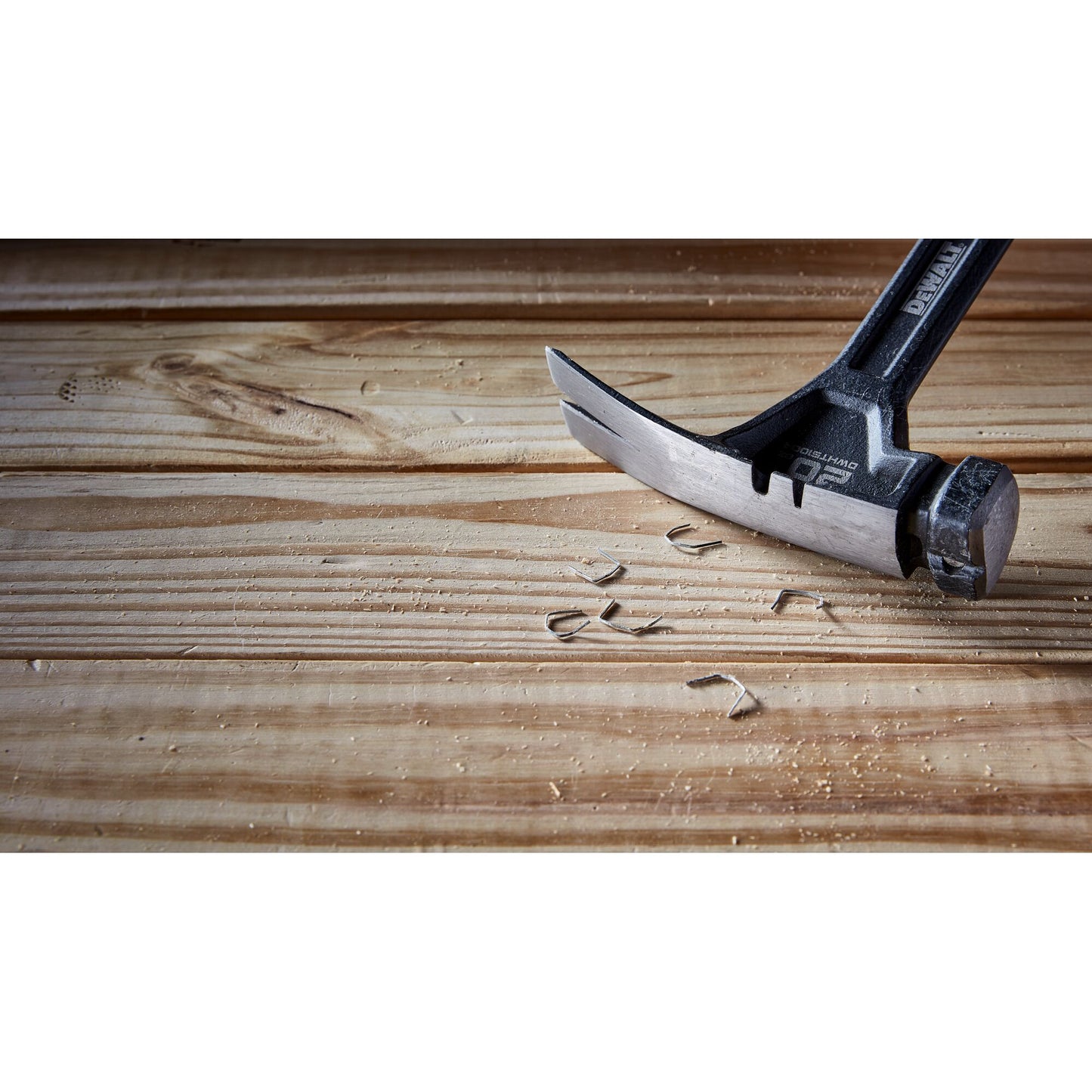 DeWalt DWHT51004 20oz Smooth-Face Rip Claw Steel Hammer