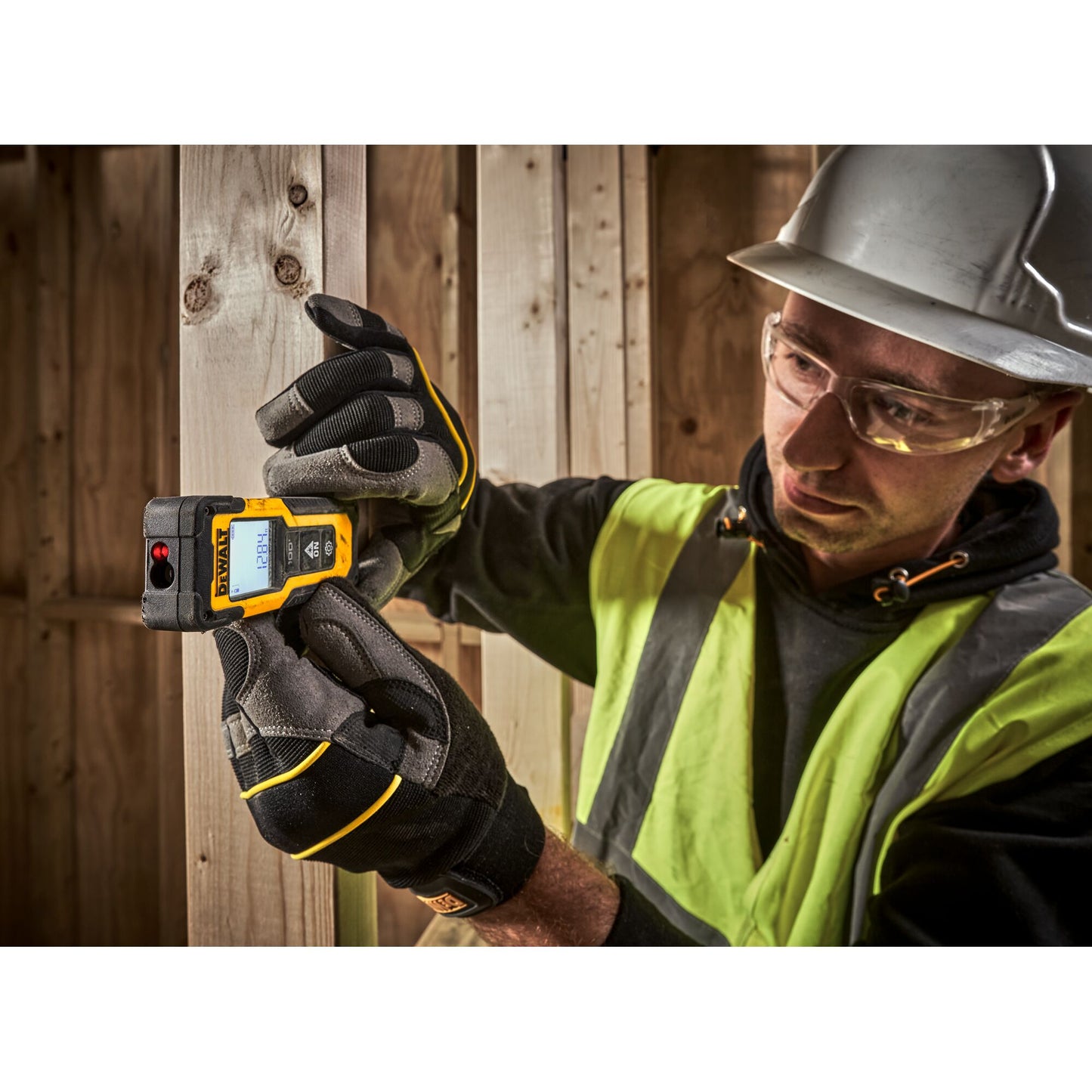 DeWalt DWHT77100 100' Laser Distance Measurer