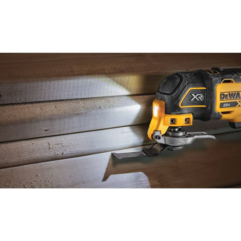 DEWALT 20V MAX* XR Oscillating Tool Kit 3-Speed (DCS356C1)