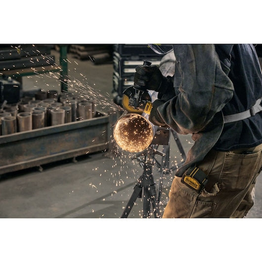 DEWALT DCG402B ATOMIC 20V MAX* 4-1/2 in. Angle Grinder (Tool Only)
