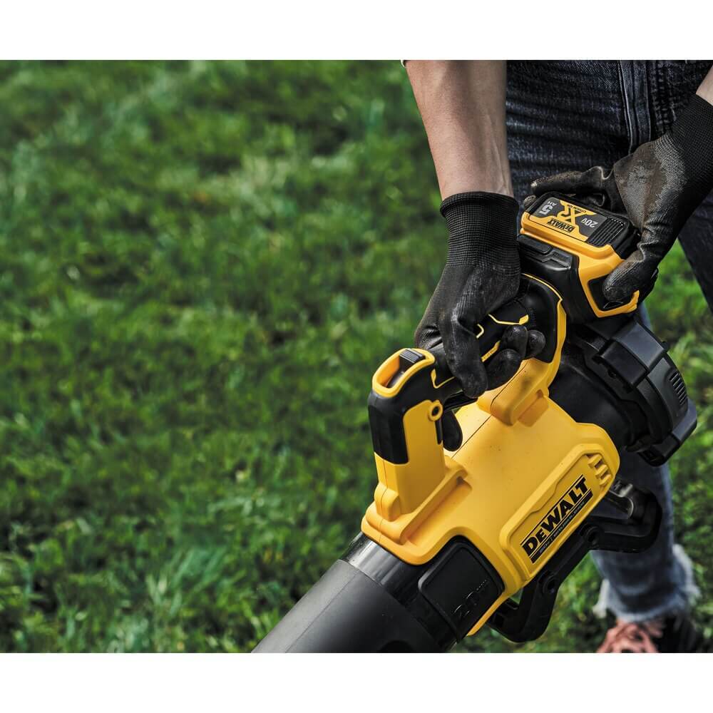 DEWALT DCBL722B 20V MAX* XR® Brushless Cordless Handheld Blower (Tool Only)