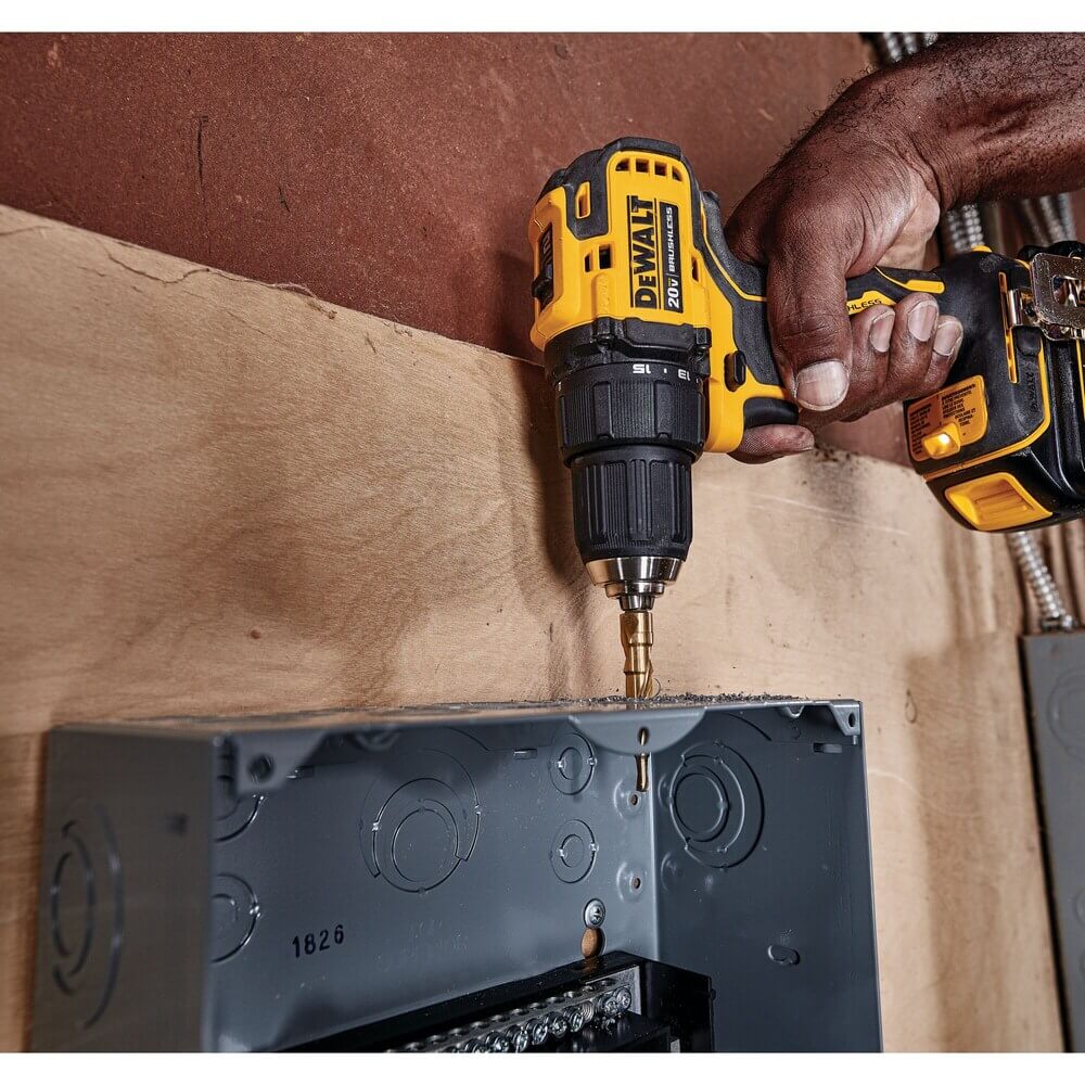 DEWALT DCD708C2 ATOMIC 20V MAX* Brushless Compact 1/2 in. Drill/Driver Kit
