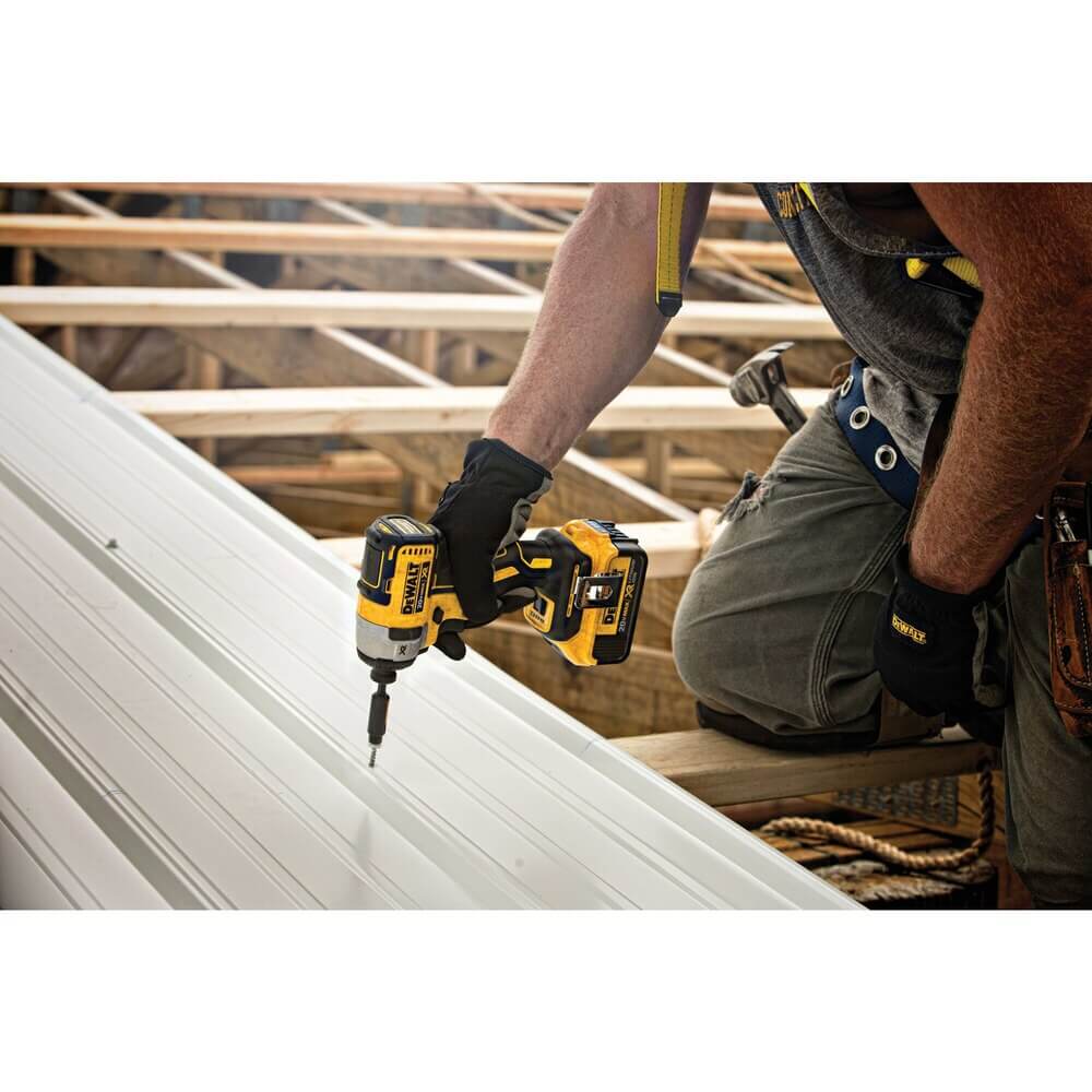 DEWALT DCF887D2 20V MAX* XR® 1/4" 3-Speed Impact Driver Kit (2.0Ah)