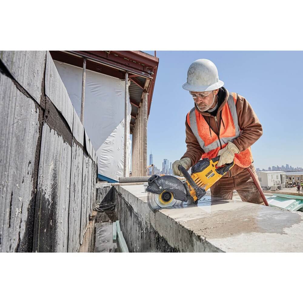 DEWALT DCS690X2 FLEXVOLT® 60V MAX* CORDLESS BRUSHLESS 9 IN. CUT-OFF SAW KIT