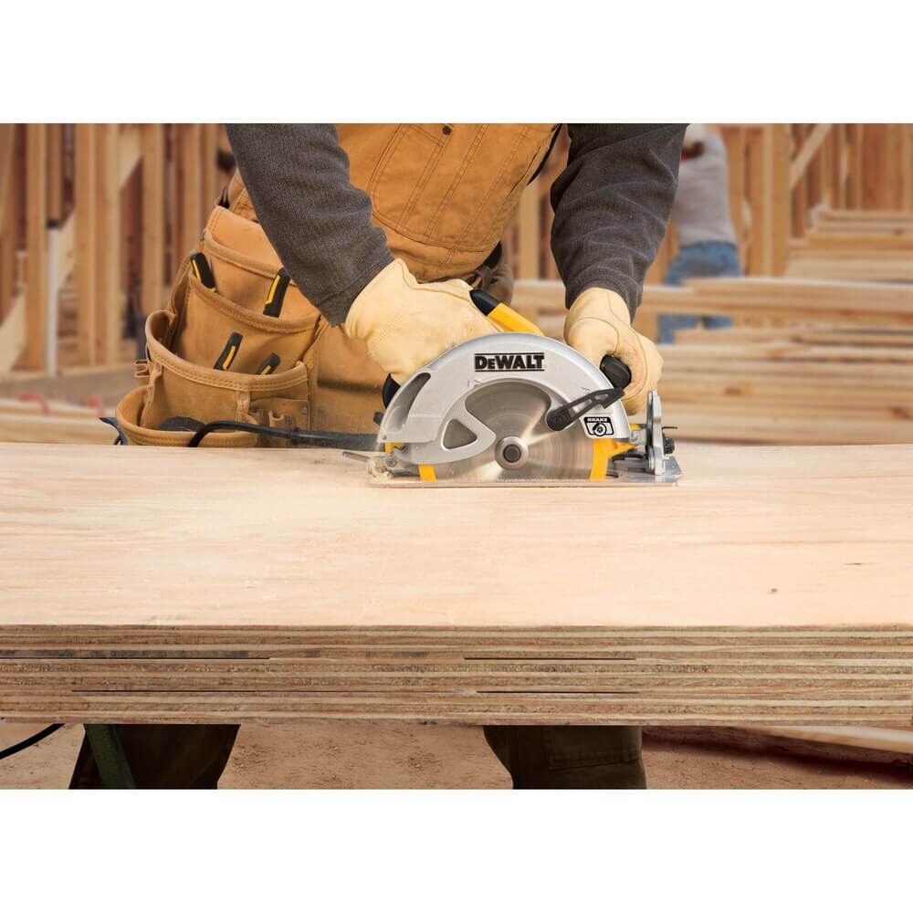 DEWALT DWE575SB 7-1/4 in. Lightweight Circular Saw