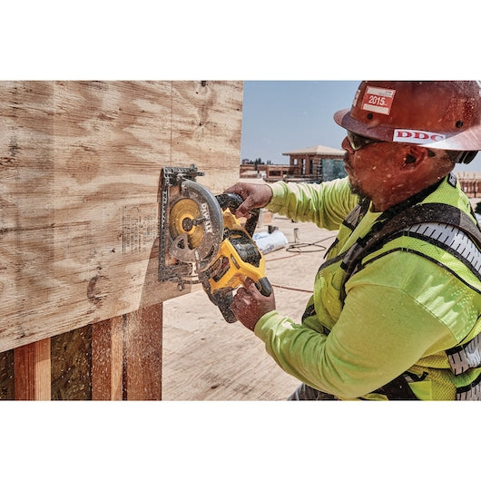 DEWALT DCS577B FLEXVOLT® 60V MAX* 7-1/4 in. Cordless Worm Drive Style Saw (Tool Only)