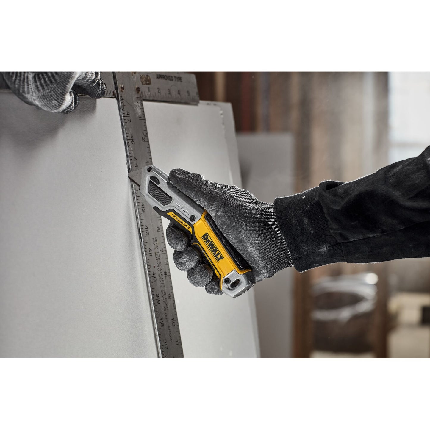 DEWALT DWHT10999 TOUGHSERIES Retractable Utility Knife