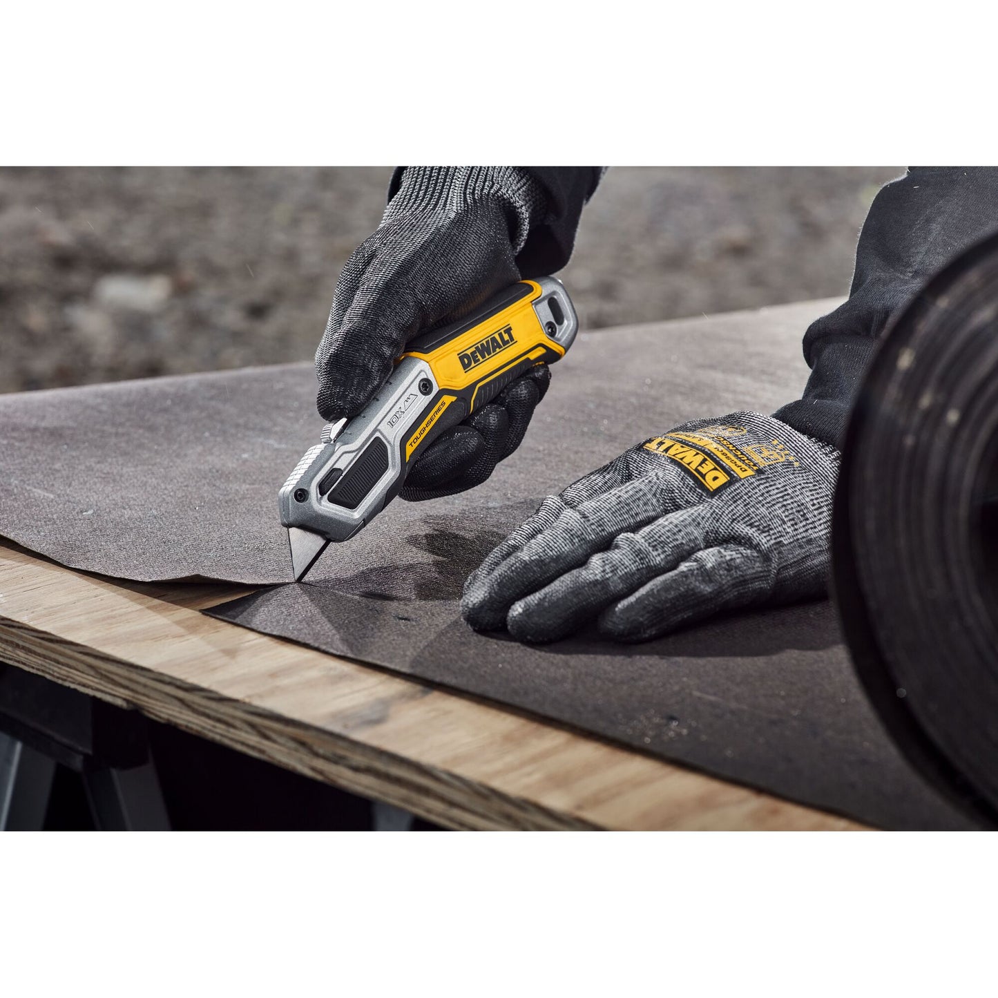 DEWALT DWHT10999 TOUGHSERIES Retractable Utility Knife