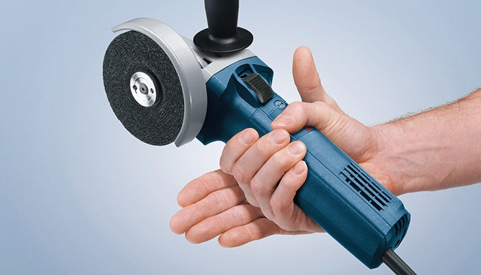 Amoladora angular BOSCH GWS9-45 de 4-1/2 pulg.