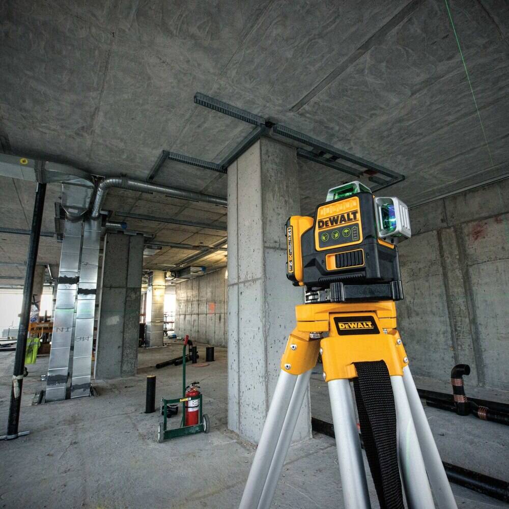 DEWALT 12V MAX Line Laser, 3 X 360, Green (DW089LG) , Yellow
